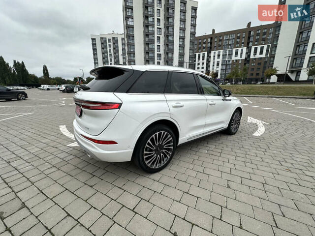 Белый Линкольн Corsair, объемом двигателя 2.29 л и пробегом 101 тыс. км за 24500 $, фото 16 на Automoto.ua