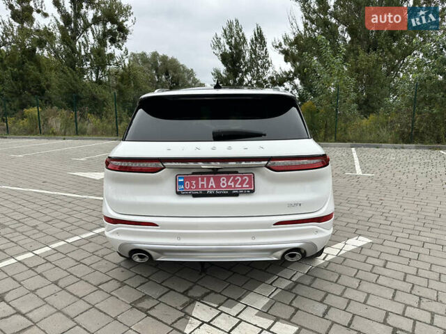 Белый Линкольн Corsair, объемом двигателя 2.29 л и пробегом 101 тыс. км за 24500 $, фото 19 на Automoto.ua