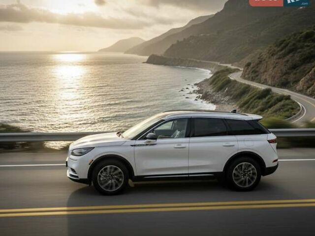 Белый Линкольн Corsair, объемом двигателя 2 л и пробегом 77 тыс. км за 23333 $, фото 2 на Automoto.ua