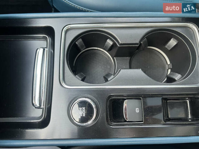 Белый Линкольн Corsair, объемом двигателя 2.29 л и пробегом 101 тыс. км за 24500 $, фото 45 на Automoto.ua