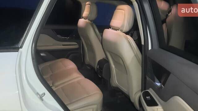 Белый Линкольн Corsair, объемом двигателя 2 л и пробегом 122 тыс. км за 14950 $, фото 19 на Automoto.ua