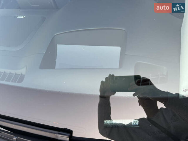 Белый Линкольн Corsair, объемом двигателя 2.29 л и пробегом 101 тыс. км за 24500 $, фото 40 на Automoto.ua