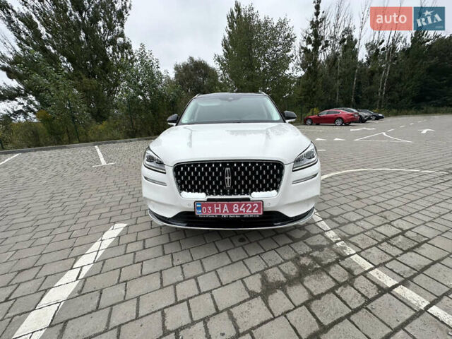 Белый Линкольн Corsair, объемом двигателя 2.29 л и пробегом 101 тыс. км за 24500 $, фото 13 на Automoto.ua