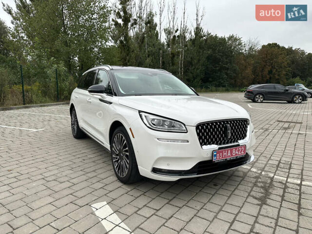 Белый Линкольн Corsair, объемом двигателя 2.29 л и пробегом 101 тыс. км за 24500 $, фото 7 на Automoto.ua