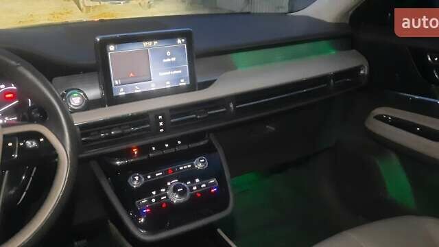 Белый Линкольн Corsair, объемом двигателя 2 л и пробегом 122 тыс. км за 14950 $, фото 25 на Automoto.ua