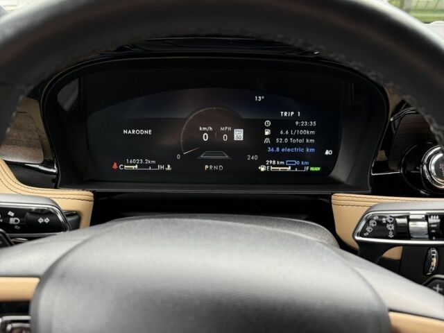 Білий Лінкольн Corsair, об'ємом двигуна 2.5 л та пробігом 16 тис. км за 33880 $, фото 5 на Automoto.ua