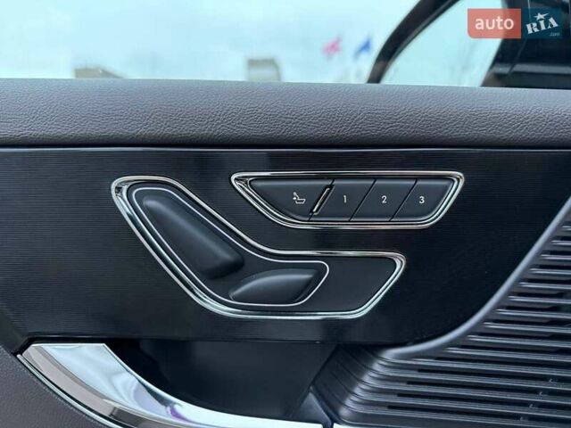 Белый Линкольн Corsair, объемом двигателя 2 л и пробегом 24 тыс. км за 25990 $, фото 14 на Automoto.ua