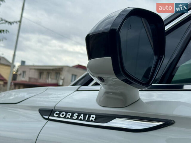 Белый Линкольн Corsair, объемом двигателя 2 л и пробегом 79 тыс. км за 22900 $, фото 21 на Automoto.ua