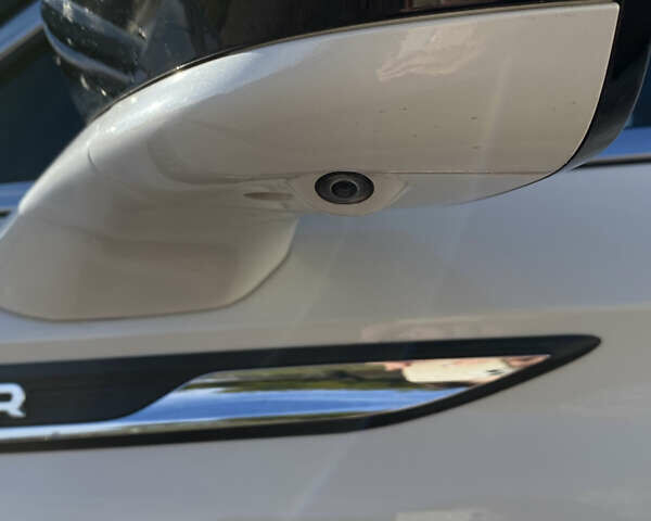 Білий Лінкольн Corsair, об'ємом двигуна 2 л та пробігом 78 тис. км за 27500 $, фото 3 на Automoto.ua