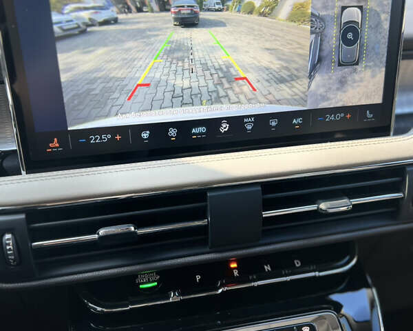 Білий Лінкольн Corsair, об'ємом двигуна 2 л та пробігом 16 тис. км за 33750 $, фото 9 на Automoto.ua