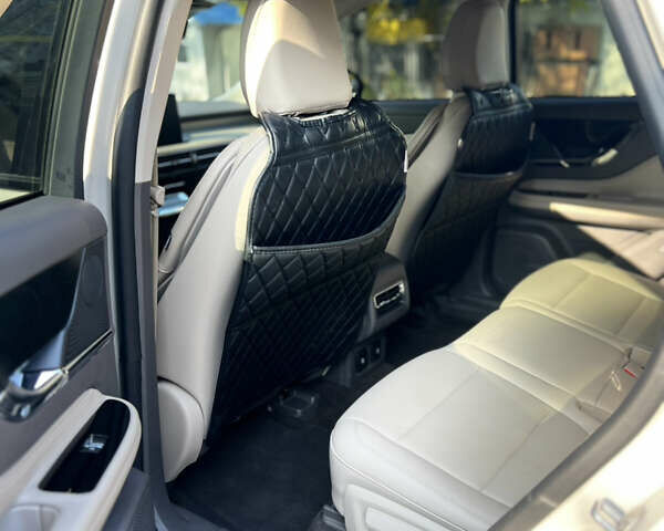 Білий Лінкольн Corsair, об'ємом двигуна 2 л та пробігом 16 тис. км за 33750 $, фото 10 на Automoto.ua