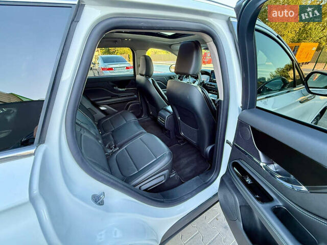 Білий Лінкольн Corsair, об'ємом двигуна 2.49 л та пробігом 23 тис. км за 36000 $, фото 34 на Automoto.ua