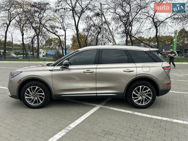 Бежевый Линкольн Corsair, объемом двигателя 2 л и пробегом 63 тыс. км за 25000 $, фото 3 на Automoto.ua