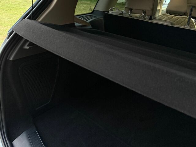 Бежевый Линкольн Corsair, объемом двигателя 2 л и пробегом 57 тыс. км за 25000 $, фото 18 на Automoto.ua