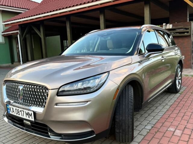 Бежевый Линкольн Corsair, объемом двигателя 2 л и пробегом 57 тыс. км за 25000 $, фото 2 на Automoto.ua