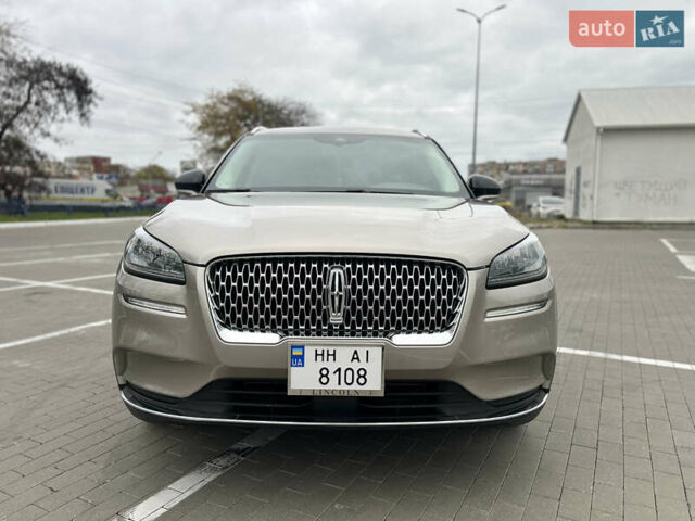 Бежевый Линкольн Corsair, объемом двигателя 2 л и пробегом 63 тыс. км за 25000 $, фото 1 на Automoto.ua