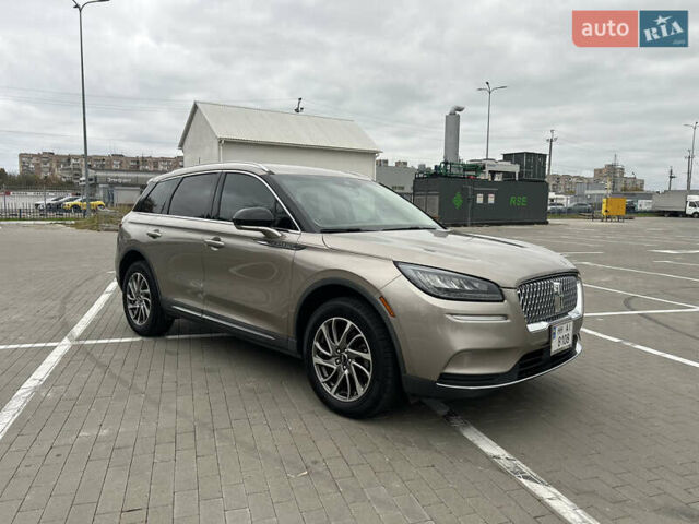 Бежевый Линкольн Corsair, объемом двигателя 2 л и пробегом 63 тыс. км за 25000 $, фото 5 на Automoto.ua