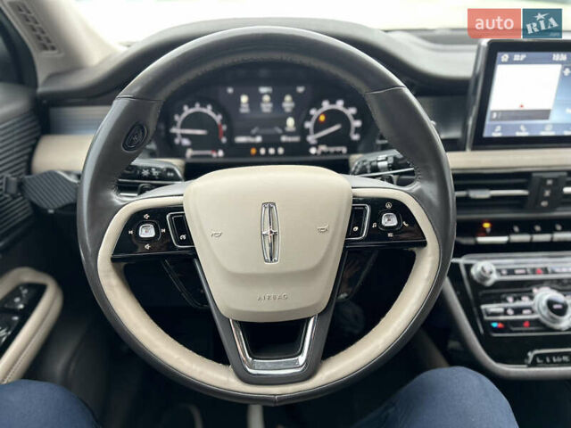 Бежевый Линкольн Corsair, объемом двигателя 2 л и пробегом 63 тыс. км за 25000 $, фото 9 на Automoto.ua