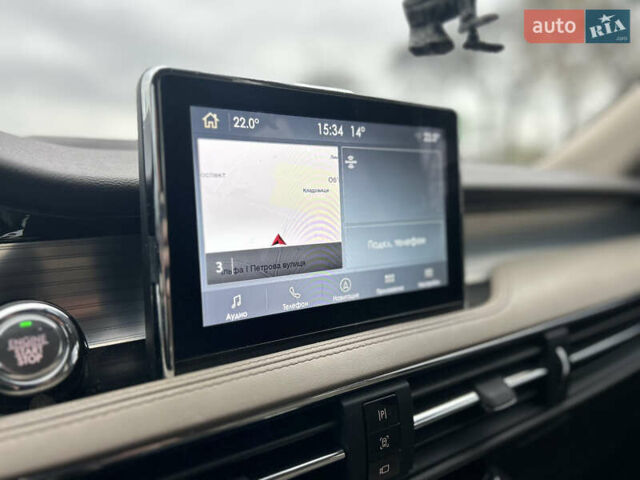 Бежевый Линкольн Corsair, объемом двигателя 2 л и пробегом 63 тыс. км за 25000 $, фото 11 на Automoto.ua