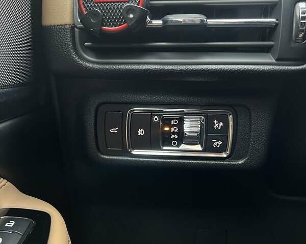 Чорний Лінкольн Corsair, об'ємом двигуна 2.26 л та пробігом 79 тис. км за 24300 $, фото 25 на Automoto.ua