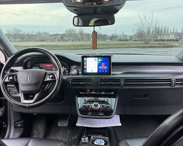 Черный Линкольн Corsair, объемом двигателя 2 л и пробегом 152 тыс. км за 20100 $, фото 32 на Automoto.ua