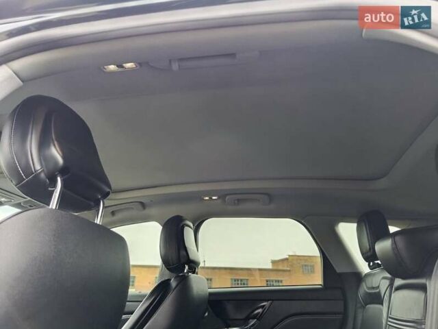 Черный Линкольн Corsair, объемом двигателя 2 л и пробегом 71 тыс. км за 22000 $, фото 17 на Automoto.ua