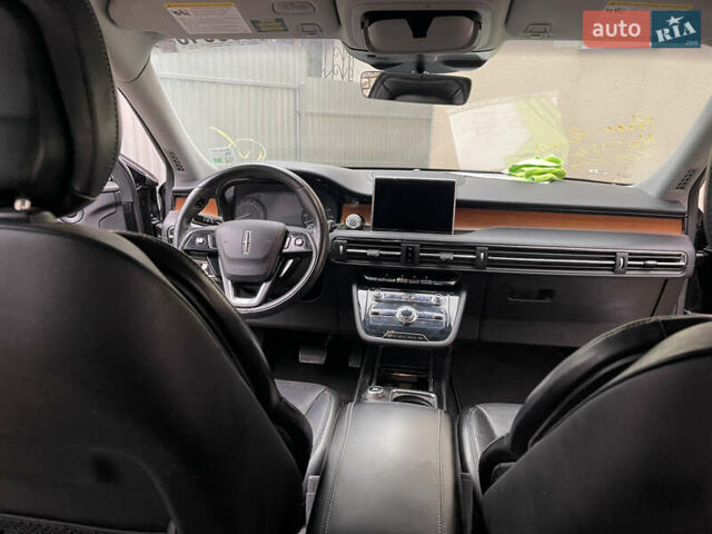 Черный Линкольн Corsair, объемом двигателя 2 л и пробегом 137 тыс. км за 17000 $, фото 6 на Automoto.ua