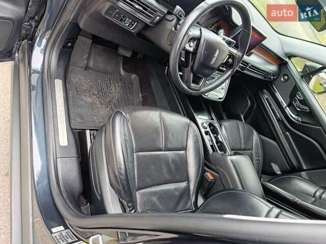 Черный Линкольн Corsair, объемом двигателя 2 л и пробегом 71 тыс. км за 22000 $, фото 12 на Automoto.ua