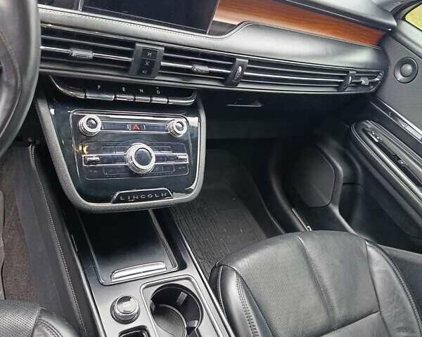 Черный Линкольн Corsair, объемом двигателя 2 л и пробегом 71 тыс. км за 22000 $, фото 13 на Automoto.ua