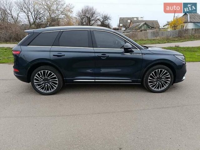 Черный Линкольн Corsair, объемом двигателя 2 л и пробегом 71 тыс. км за 22000 $, фото 1 на Automoto.ua