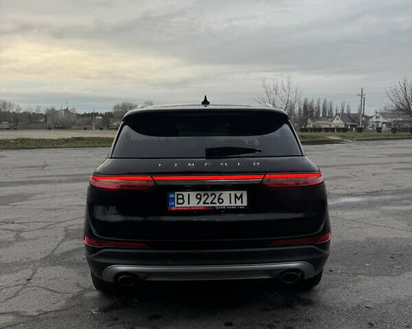 Черный Линкольн Corsair, объемом двигателя 2 л и пробегом 152 тыс. км за 20100 $, фото 7 на Automoto.ua