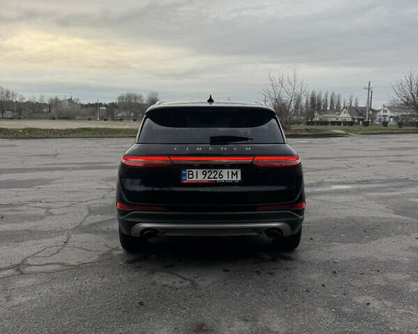 Черный Линкольн Corsair, объемом двигателя 2 л и пробегом 152 тыс. км за 20100 $, фото 6 на Automoto.ua