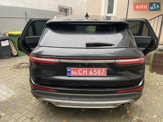 Черный Линкольн Corsair, объемом двигателя 2 л и пробегом 137 тыс. км за 17000 $, фото 2 на Automoto.ua