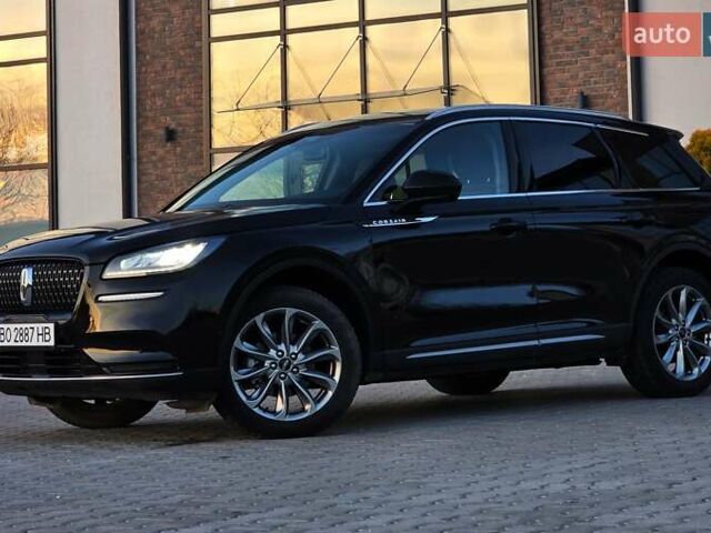 Черный Линкольн Corsair, объемом двигателя 2 л и пробегом 27 тыс. км за 24700 $, фото 4 на Automoto.ua