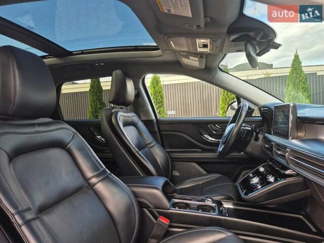 Черный Линкольн Corsair, объемом двигателя 2 л и пробегом 27 тыс. км за 24700 $, фото 25 на Automoto.ua