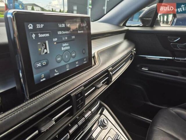 Черный Линкольн Corsair, объемом двигателя 2 л и пробегом 27 тыс. км за 24700 $, фото 19 на Automoto.ua