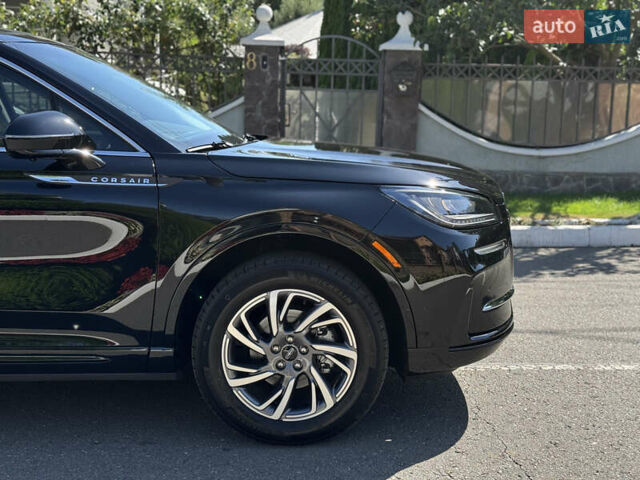 Черный Линкольн Corsair, объемом двигателя 2 л и пробегом 22 тыс. км за 31500 $, фото 3 на Automoto.ua