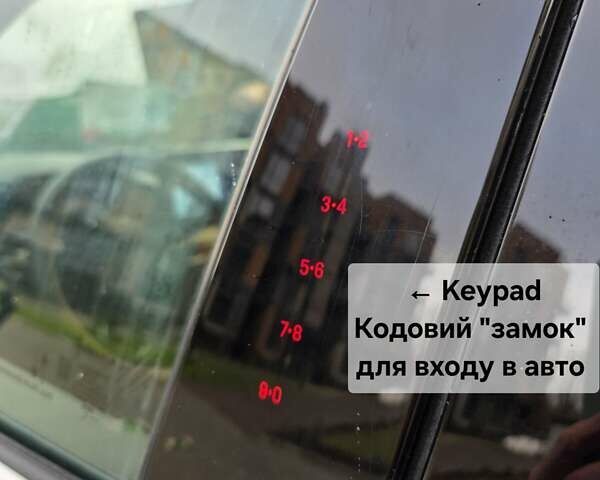 Черный Линкольн Corsair, объемом двигателя 2 л и пробегом 34 тыс. км за 30500 $, фото 12 на Automoto.ua