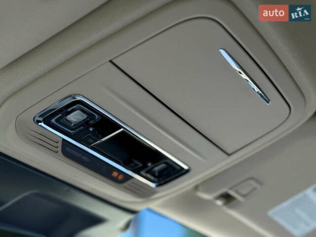 Черный Линкольн Corsair, объемом двигателя 2 л и пробегом 22 тыс. км за 31500 $, фото 49 на Automoto.ua