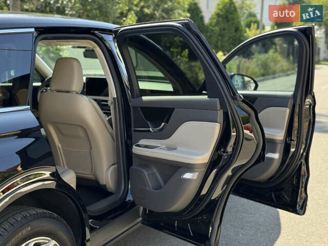 Черный Линкольн Corsair, объемом двигателя 2 л и пробегом 22 тыс. км за 31500 $, фото 35 на Automoto.ua