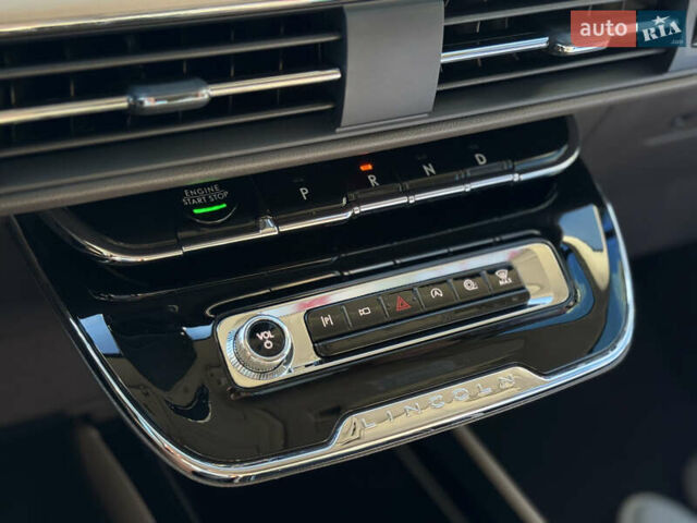 Черный Линкольн Corsair, объемом двигателя 2 л и пробегом 22 тыс. км за 31500 $, фото 45 на Automoto.ua