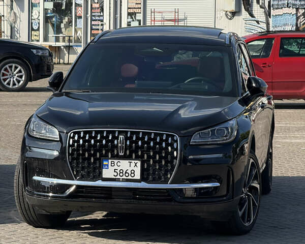 Черный Линкольн Corsair, объемом двигателя 2 л и пробегом 8 тыс. км за 36000 $, фото 6 на Automoto.ua