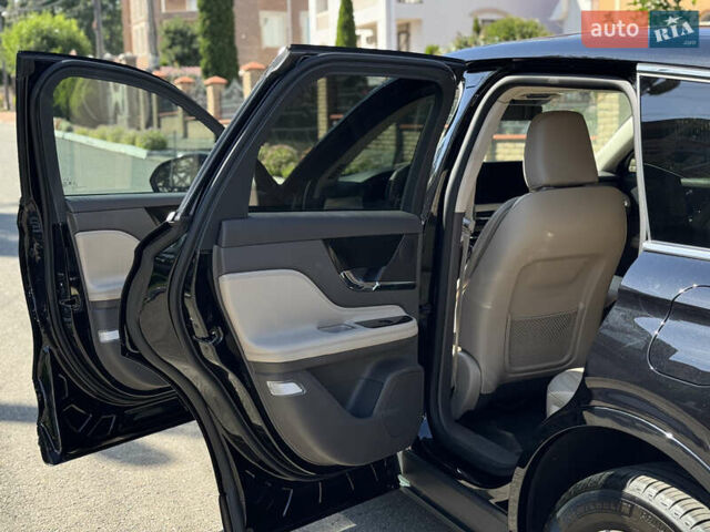 Черный Линкольн Corsair, объемом двигателя 2 л и пробегом 22 тыс. км за 31500 $, фото 26 на Automoto.ua