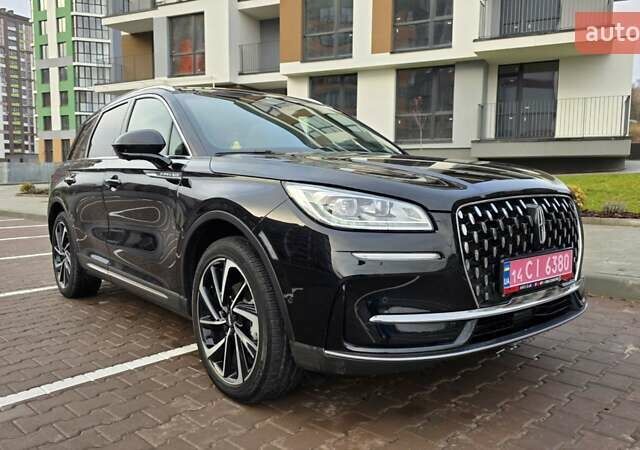 Черный Линкольн Corsair, объемом двигателя 2 л и пробегом 34 тыс. км за 30500 $, фото 2 на Automoto.ua