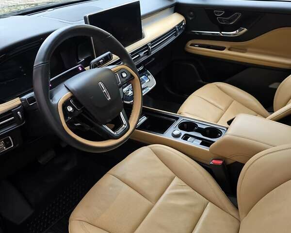 Черный Линкольн Corsair, объемом двигателя 2 л и пробегом 34 тыс. км за 30500 $, фото 28 на Automoto.ua