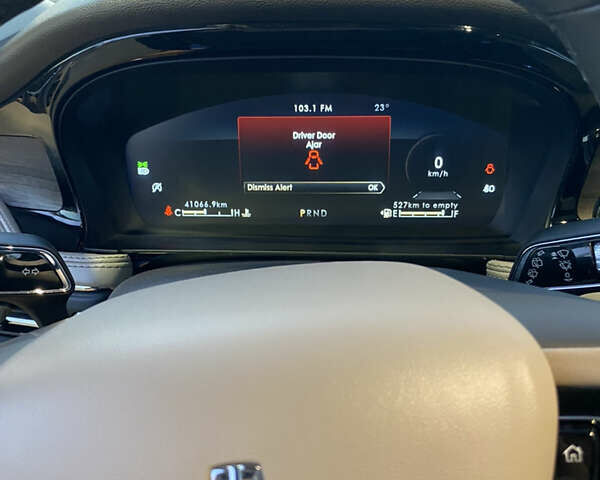 Червоний Лінкольн Corsair, об'ємом двигуна 2 л та пробігом 42 тис. км за 25500 $, фото 4 на Automoto.ua