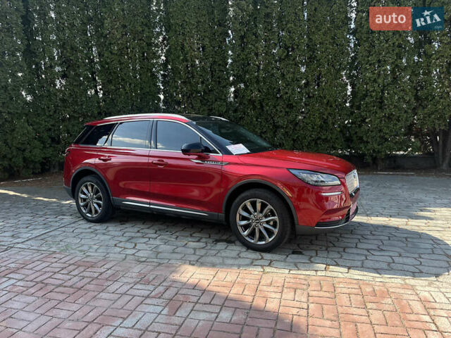 Красный Линкольн Corsair, объемом двигателя 2 л и пробегом 40 тыс. км за 29000 $, фото 1 на Automoto.ua