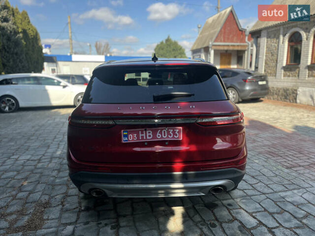 Красный Линкольн Corsair, объемом двигателя 2 л и пробегом 40 тыс. км за 29000 $, фото 4 на Automoto.ua