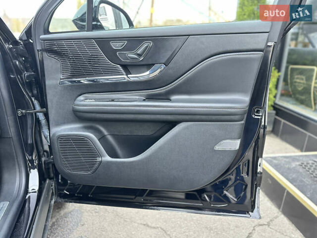 Линкольн Corsair, объемом двигателя 2 л и пробегом 27 тыс. км за 24800 $, фото 27 на Automoto.ua