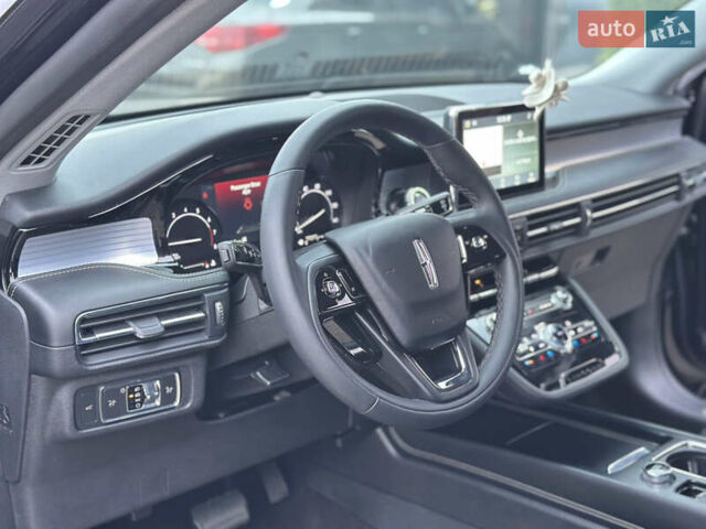Линкольн Corsair, объемом двигателя 2 л и пробегом 27 тыс. км за 24800 $, фото 15 на Automoto.ua